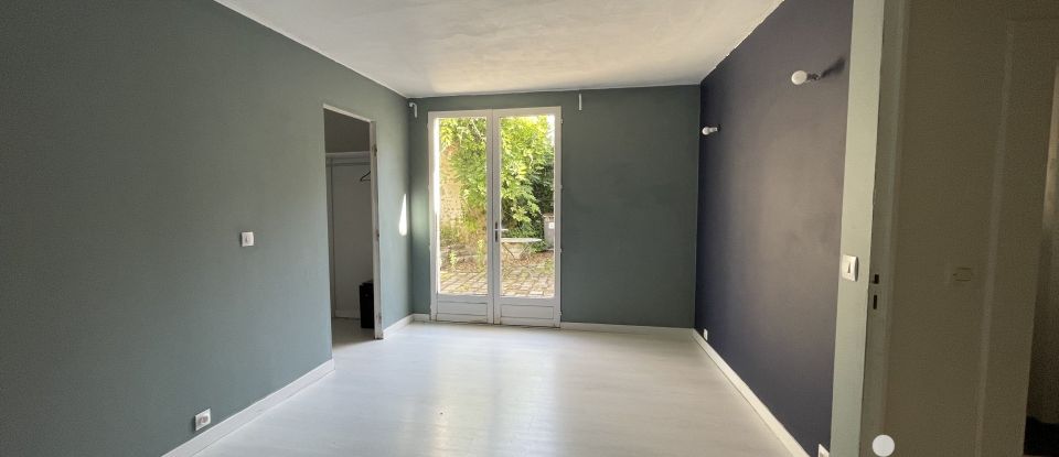 Maison 8 pièces de 166 m² à Orgeval (78630)