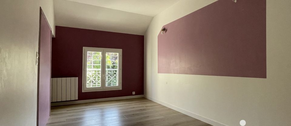 Maison 8 pièces de 166 m² à Orgeval (78630)