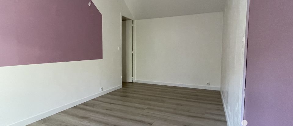 Maison 8 pièces de 166 m² à Orgeval (78630)