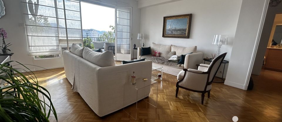 Apartment 4 rooms of 95 m² in Marseille (13008)