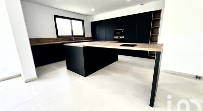 Maison 7 pièces de 177 m² à Saint-Barthélemy-d'Anjou (49124)