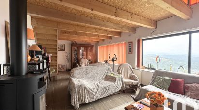 Maison traditionnelle 10 pièces de 222 m² à Vals-les-Bains (07600)