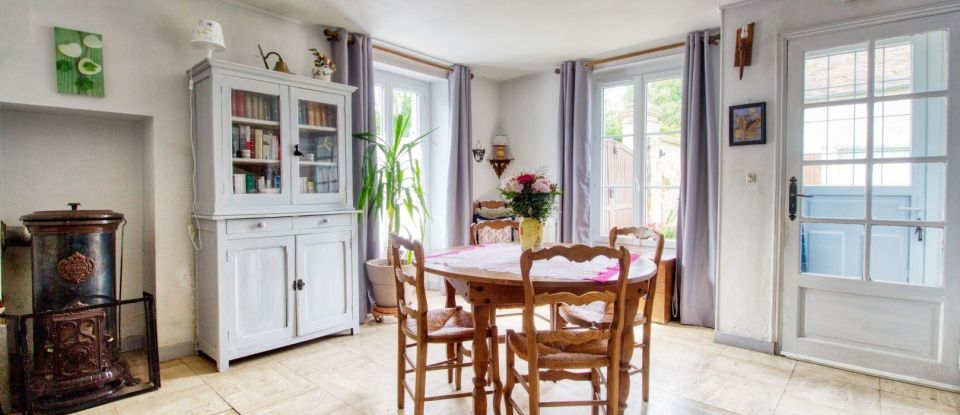 House 8 rooms of 190 m² in Vigny (95450)