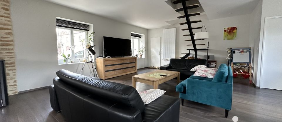 Maison 7 pièces de 162 m² à Le Palais-sur-Vienne (87410)