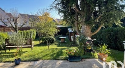 House 6 rooms of 104 m² in Pontault-Combault (77340)