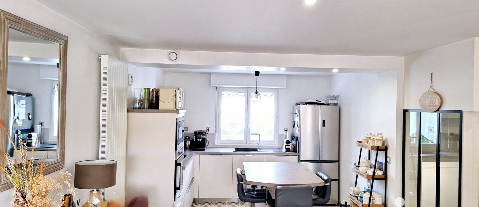 Maison 6 pièces de 104 m² à Pontault-Combault (77340)