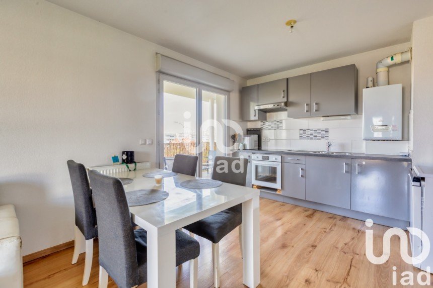 Apartment 2 rooms of 52 m² in Villenave-d'Ornon (33140)