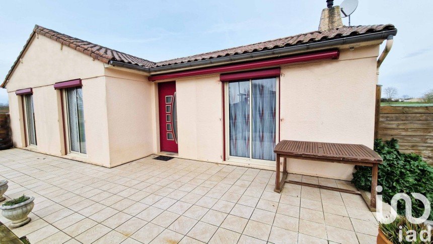 Maison 4 pièces de 97 m² à Saint-Hilaire-des-Loges (85240)