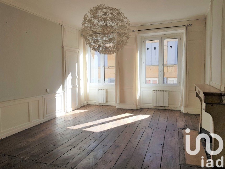 Appartement 4 pièces de 94 m² à Langres (52200)