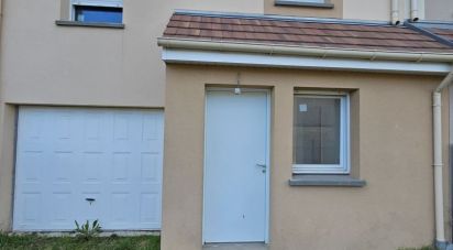 House 4 rooms of 90 m² in Auneau-Bleury-Saint-Symphorien (28700)