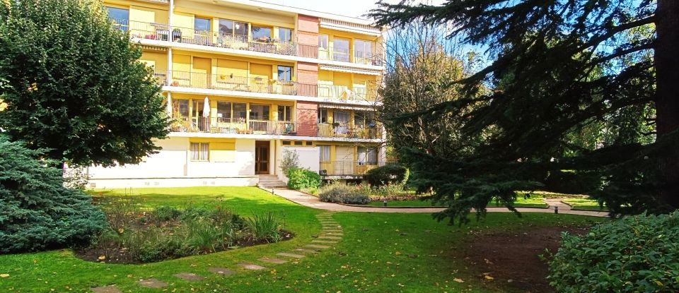 Apartment 4 rooms of 78 m² in Fontenay-aux-Roses (92260)