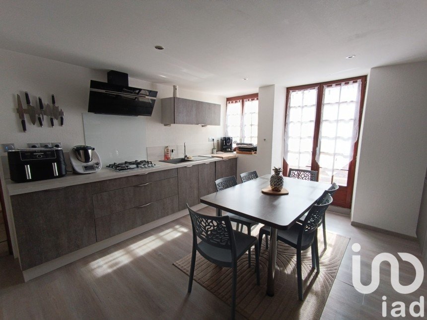 Maison de village 5 pièces de 220 m² à Fresnes-sur-Apance (52400)