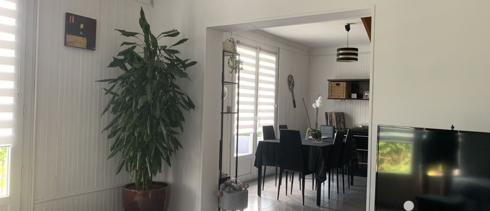 Maison 5 pièces de 95 m² à Cannes-Écluse (77130)