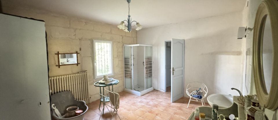 Maison 9 pièces de 300 m² à Arles (13200)