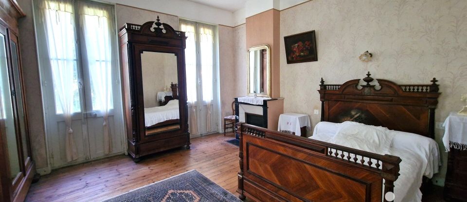 Maison 8 pièces de 226 m² à Fouras (17450)