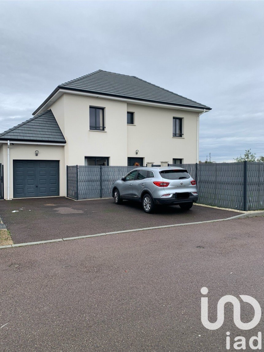 Maison 5 pièces de 118 m² à Oissel (76350)