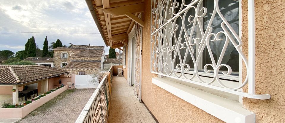 House 6 rooms of 171 m² in Sorgues (84700)