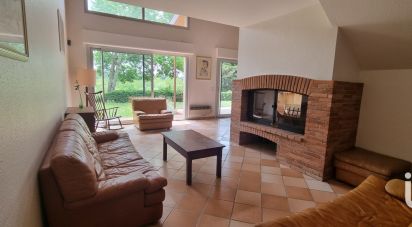 Architect house 6 rooms of 240 m² in Vigoulet-Auzil (31320)