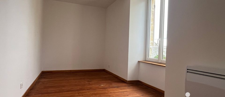 Town house 4 rooms of 97 m² in Cerisy-la-Forêt (50680)