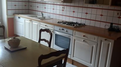 Maison de ville 8 pièces de 169 m² à Saint-Georges-sur-Loire (49170)