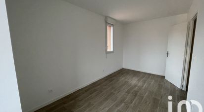 House 4 rooms of 82 m² in Belin-Béliet (33830)