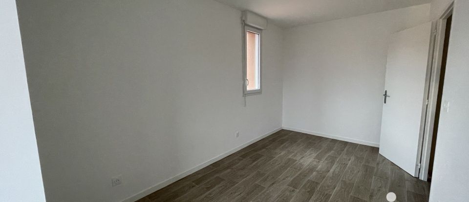 Maison 4 pièces de 82 m² à Belin-Béliet (33830)