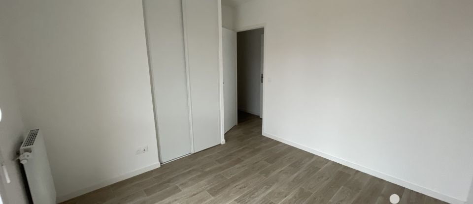 Maison 4 pièces de 82 m² à Belin-Béliet (33830)