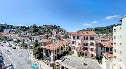 Appartement 4 pièces de 77 m² à Nice (06200)