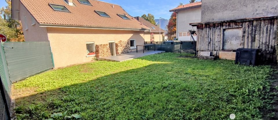 House 6 rooms of 125 m² in Marnaz (74460)