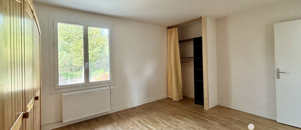 House 5 rooms of 111 m² in Les Mathes (17570)