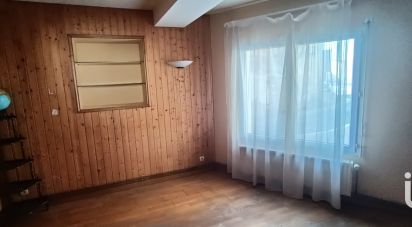 House 8 rooms of 193 m² in Lys-Haut-Layon (49310)