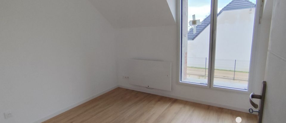 Longère 5 pièces de 101 m² à Chaingy (45380)