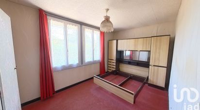 House 4 rooms of 74 m² in Savigny-en-Véron (37420)