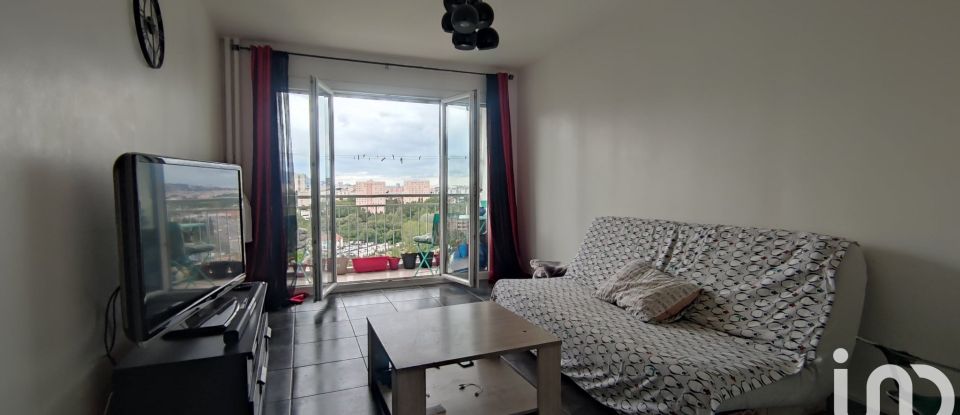 Appartement 2 pièces de 53 m² à Marseille (13011)