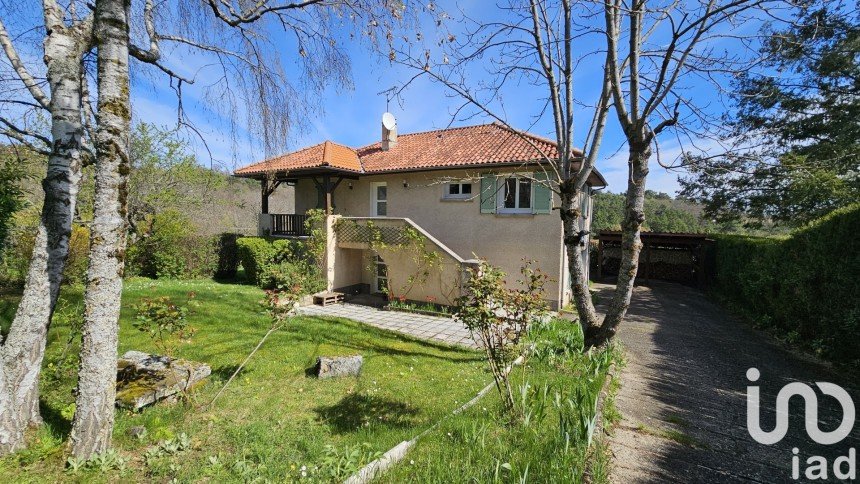 House 6 rooms of 120 m² in Chanonat (63450)