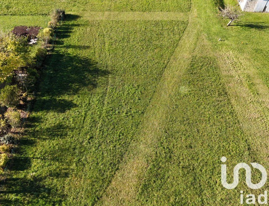 Terrain de 1 417 m² à Champniers (16430)