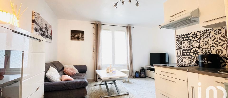 Apartment 2 rooms of 30 m² in Boissy-sous-Saint-Yon (91790)