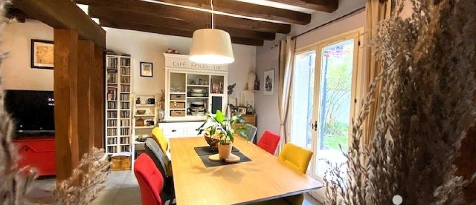 Maison 5 pièces de 150 m² à Bois-le-Roi (77590)