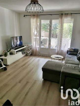 Appartement 3 pièces de 70 m² à Nîmes (30900)