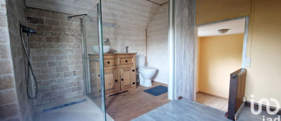 Maison de campagne 6 pièces de 115 m² à Manzac-sur-Vern (24110)