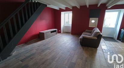 House 3 rooms of 109 m² in Sainte-Soline (79120)