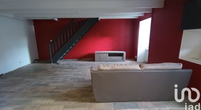 House 3 rooms of 109 m² in Sainte-Soline (79120)