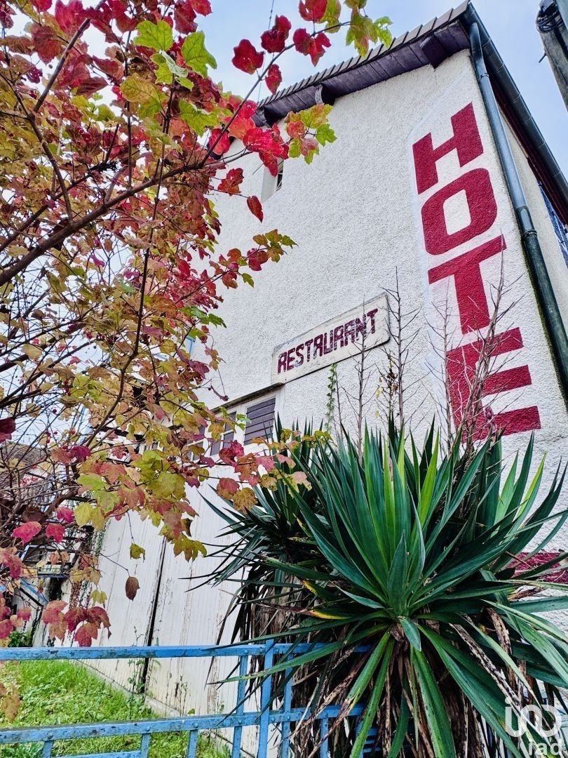 Hotel-restaurant of 520 m² in Pont-sur-Yonne (89140)