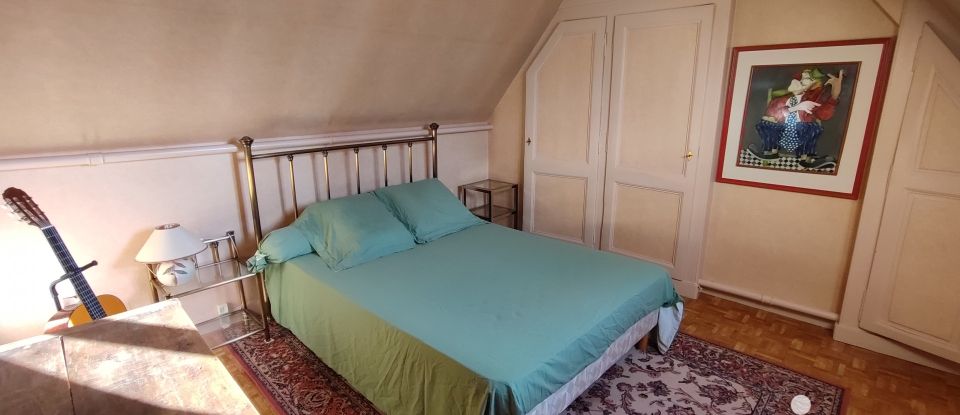 Maison 6 pièces de 144 m² à Chartres (28000)