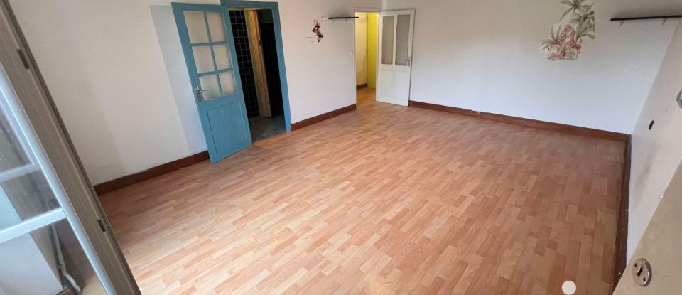 Maison 10 pièces de 259 m² à Charroux (86250)