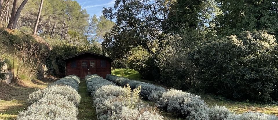 Mas 9 pièces de 280 m² à Aix-en-Provence (13100)