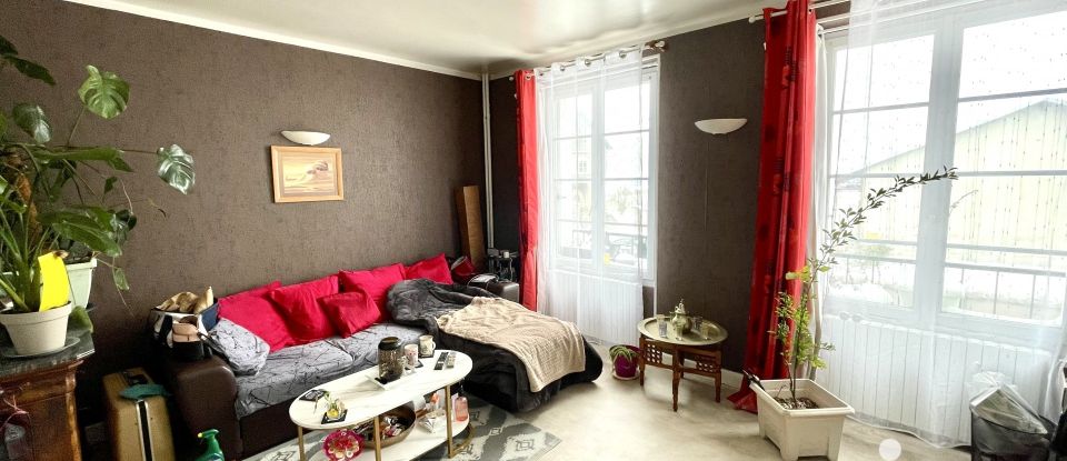 Maison 5 pièces de 137 m² à Langres (52200)