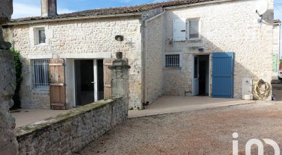 House 4 rooms of 120 m² in Saint-Just-Luzac (17320)