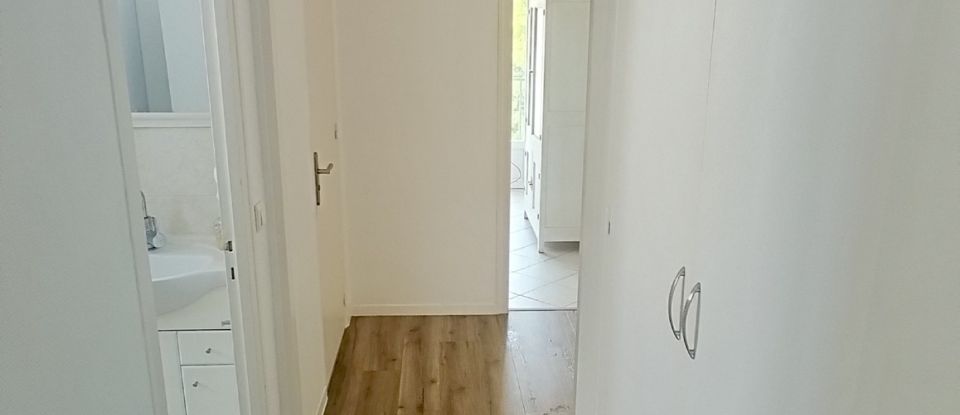 Appartement 4 pièces de 71 m² à Nantes (44300)