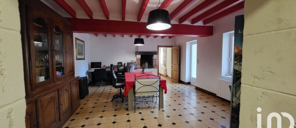 House 15 rooms of 425 m² in Lassay-sur-Croisne (41230)